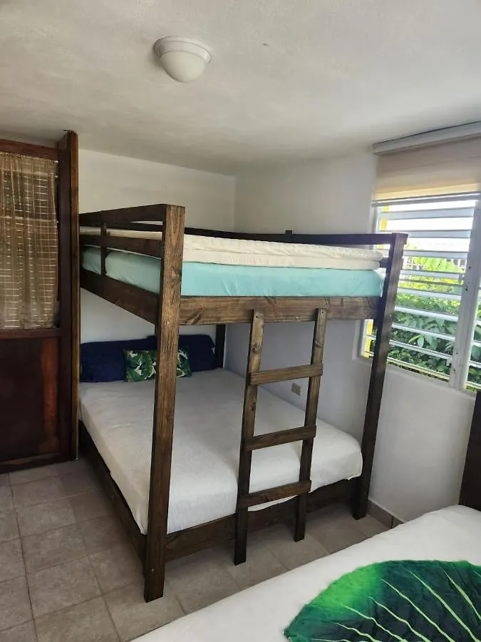 Tropicoco Pool House Steps From The Beach Puerto Nuevo Пуэрто-Рико